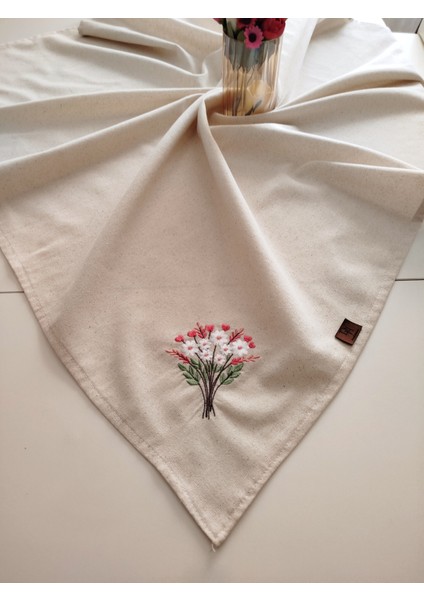 Buldan Ham Keten Otantik Yumuşacık Nakışlı 115X115 cm Masa Örtüsü