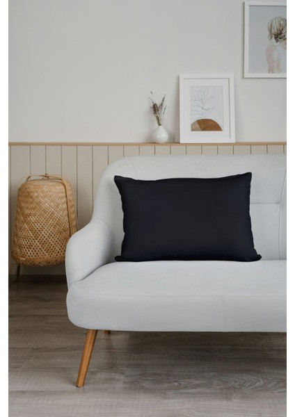 Düz Siyah Yastık Kılıfı 2 Adet + Kapitoneli Yastık Koruyucu 50 x 70 - 2 Adet