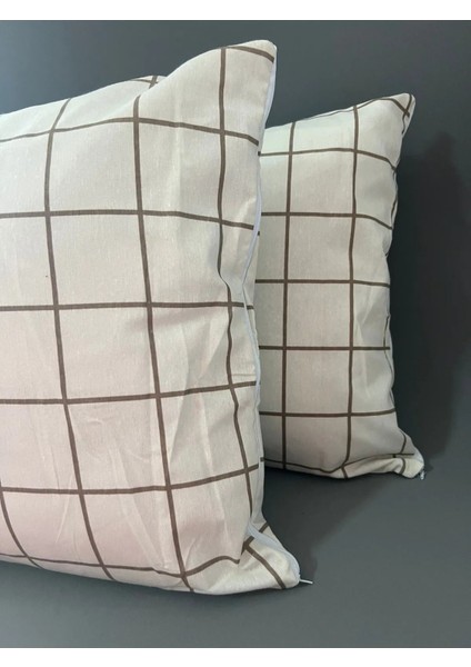 Kare Desen 2 Adet Fermuarlı Yastık Kılıfı 50 x 70 + 2 Adet Kapitoneli Yastık Koruyucu 50 x 70