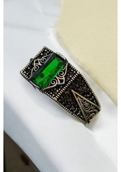 Erkek Yeşil Zümrüt ve Mikro Taşlı 925 Ayar Gümüş Yüzük