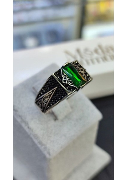 Erkek Yeşil Zümrüt ve Mikro Taşlı 925 Ayar Gümüş Yüzük indirimleri