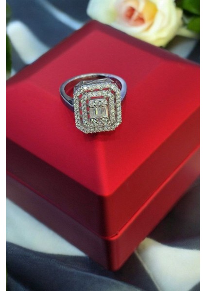 Işıklı Kutulu 925 Ayar Gümüş Baget Özel Tasarım Kadın Yüzük fiyatları