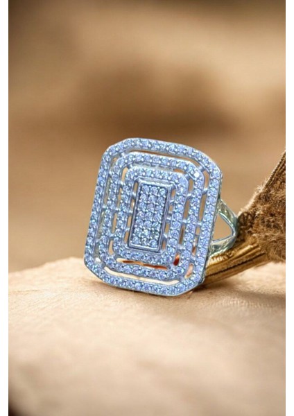 925 Ayar Gümüş Baget Taşlı Kadın Yüzük Md-02