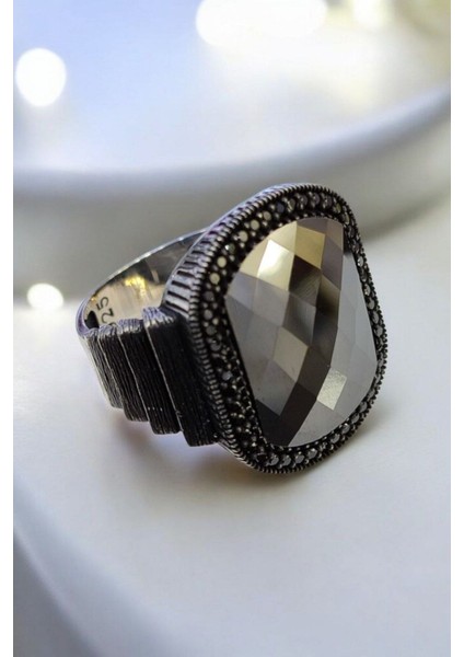 Erkek Siyah Zirkon Taşlı 925 Ayar Gümüş Yüzük modelleri