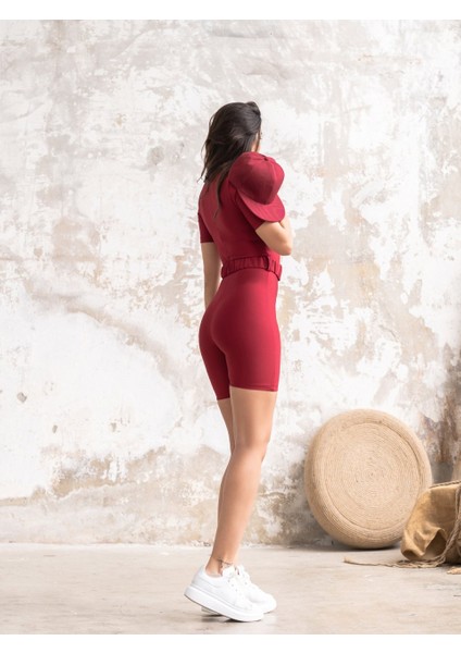 Kısa Kollu Kemerli Midi Boy Spor Tayt Şort Tulum fiyatları