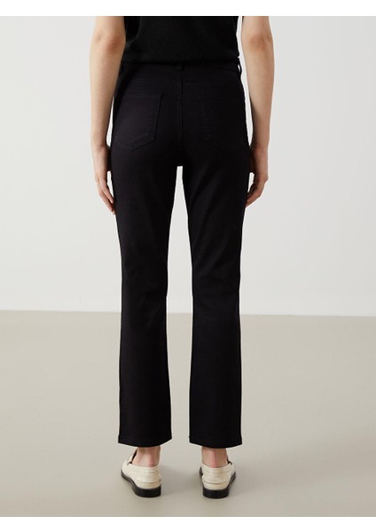 Lcwaıkıkı Classic Straight Fit Kadın Jean Pantolon fırsatları