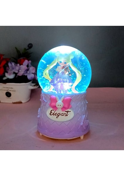 Keman Çalan Kız Temalı Büyük Boy Püskürtmeli Işıklı ve Müzikli Kar Küresi modelleri