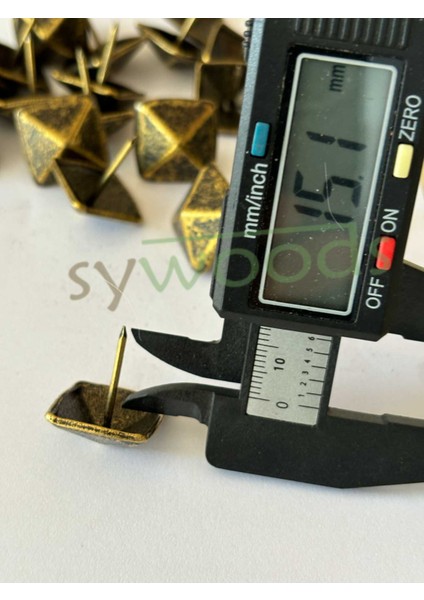 25 Adet 20 mm Piramit Antik Kabara Raptiye Hobi Çivisi Koltuk Çanta Tasarım Aksesuar Süsü fiyatları