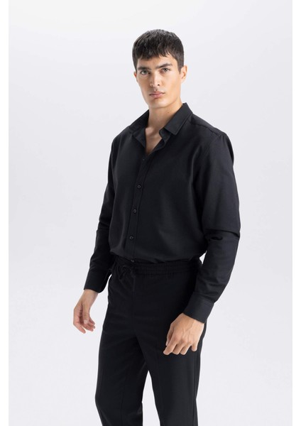 Okula Dönüş Modern Fit Polo Yaka Dokulu Uzun Kollu Gömlek E0475AX24AU fırsatları