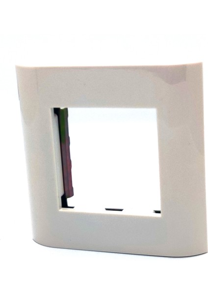 Fransız Tipi Eğimli 80 x 80 mm Çerçeve, Metal Çerçeve, Beyaz renk&lt;br&gt;Beek French bevelled faceplate 80*80mm w/metal frame,color:White with screws