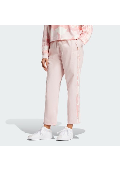 Sportswear IY1685 Essentials Camo-Print 3-Stripes Twill Pants