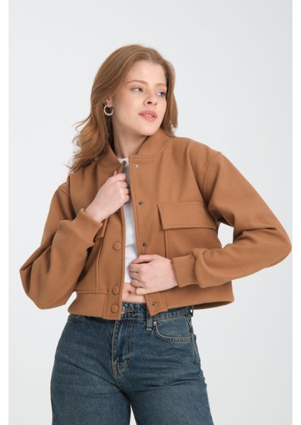 Şık ve Rahat Kaşe Ceket - Kış Modasında Fark Yaratın