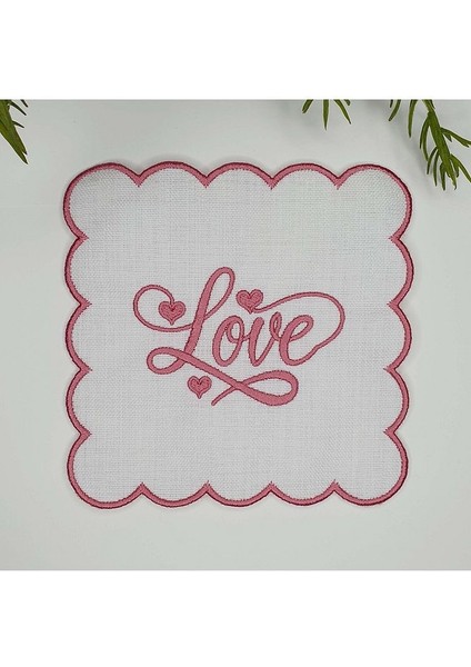 Flamingo Pembesi Love Yazılı Kalp Tasarımlı Nakışlı Kumaş Kokteyl Peçetesi 1 Adet