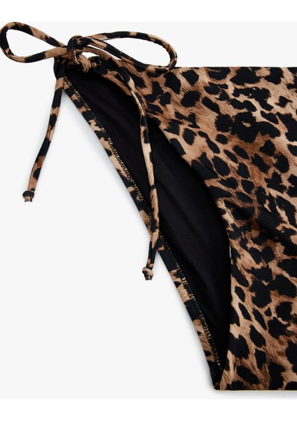Astarlı Leopar Desenli Yanları Bağlamalı Ipli Bikini Altı modelleri