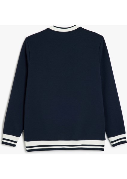 Bisiklet Yaka Pamuk Karışımlı Şerit Detaylı Slogan Baskılı Sweatshirt