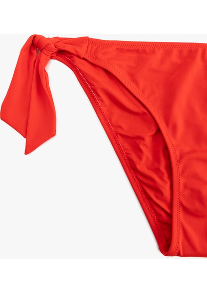 Astarlı Yanları Ipli Bikini Altı