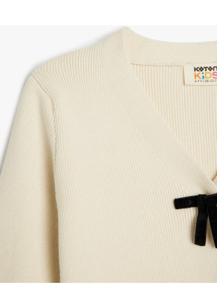 Uzun Kollu Fiyonk Detaylı V Yaka Triko Hırka modelleri