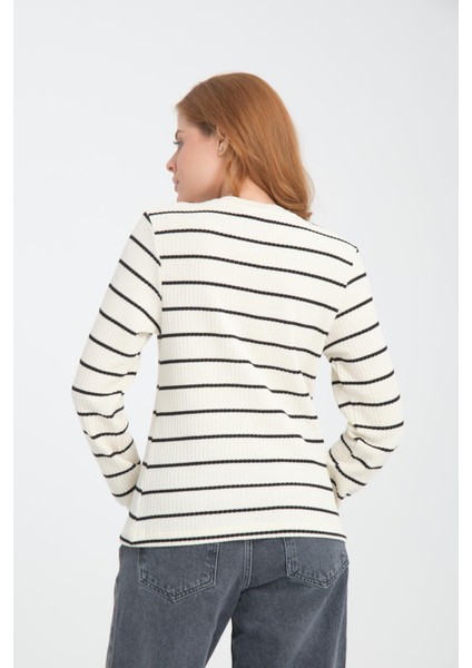 Kadın Çizgili Sweatshirt - Rahat ve Şık Tasarım modelleri
