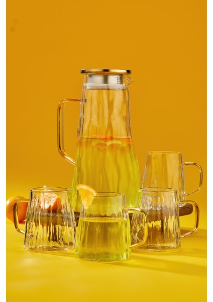 2 Litre Altın Kapaklı Borosilikat Cam Sürahi ve 4 Bardaklı Set - Şık ve Kullanışlı