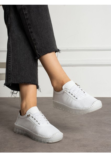 Ventus Beyaz Deri Kadın Ayakkabı