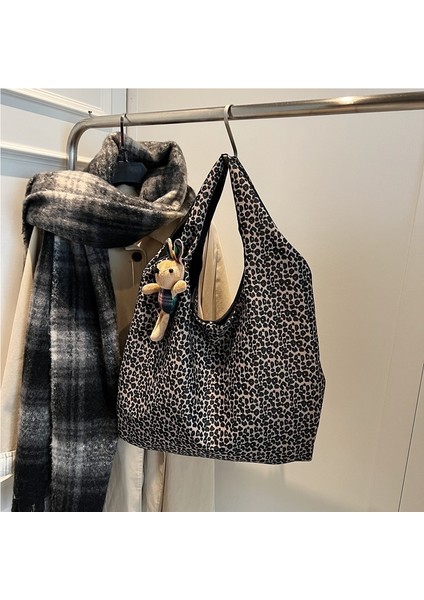 Büyük Kapasiteli Internet Ünlü Leopar Desenli Çanta Kadın Çantası Moda Moda Doku Tek Omuz Koltukaltı Çantası Batı Tarzı Sırt Çantası Kadın (Yurt Dışından)