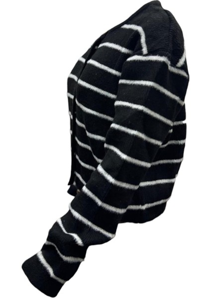 Gold Düğmeli Çizgili Triko Kadın Ceket / Hırka