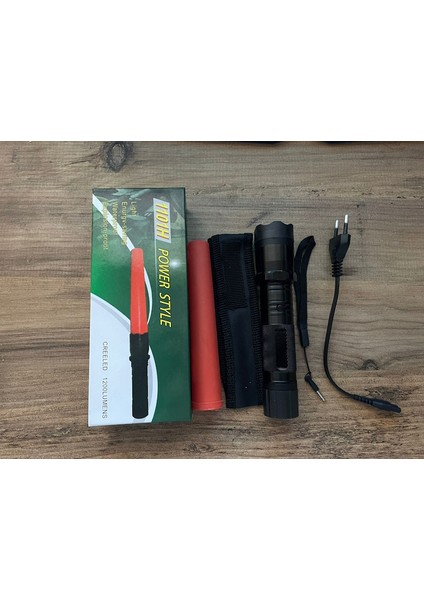 Şok Fener Taşınabilir Profesyonel ŞarjlıEl Fenerli Elektro S.o.s Mod ve Çocuk Kilitli fırsatları