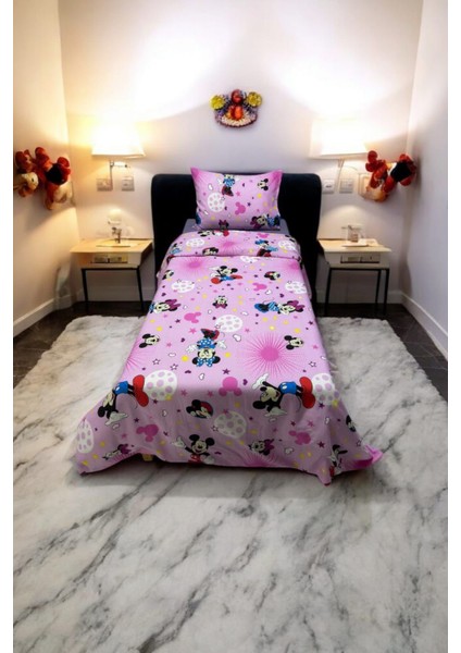 Minnie Mouse Desenli Tek Kişilik Pembe Nevresim Takımı