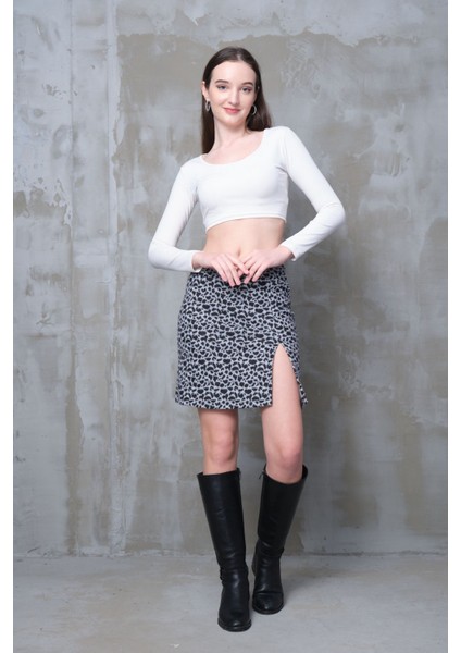 Gri Leopar Desenli Yırtmaçlı Mini Etek Esnek Kumaş Iç Göstermez Yüksek Bel BOY45CM