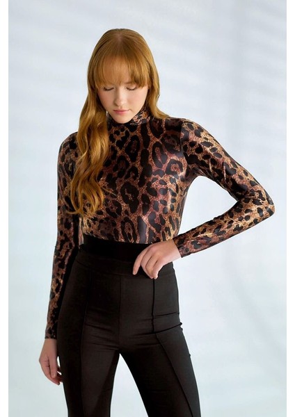Leopar Desenli Premium Body fırsatları