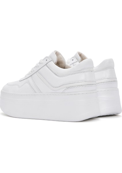 Kadın Beyaz Bağcıklı Kalın Tabanlı Deri Sneaker 25SFD370718