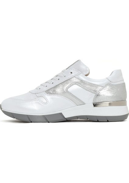 Kadın Beyaz Bağcıklı Yandan Fermuarlı Deri Sneaker 25SFD370514