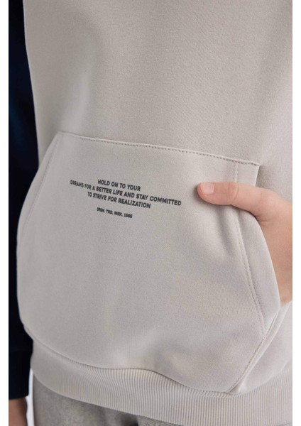 Erkek Çocuk Kapüşonlu Cep Baskılı Sweatshirt B4426A8NS