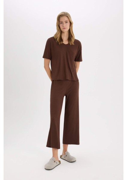 Pijama Takımı Fitilli Kaşkorse Kısa Kollu Pijama Üstü Esnek Belli Kapri Boy Pijama Altı-Fall in Love E0865AX25SP