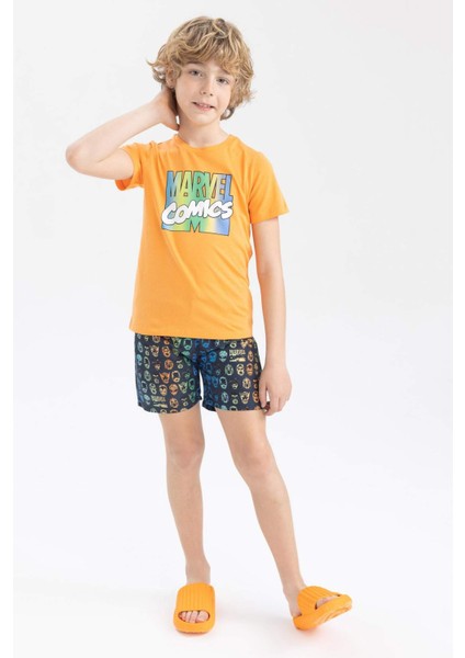 Erkek Çocuk Marvel Comics Kısa Kollu Tişört Deniz Şort 2'li Takım A0714A823HS fırsatları
