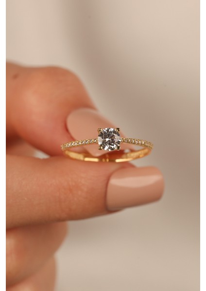 Sevgililer Günü Özel Tektaş Altın Yüzük CGKYZK0286 modelleri