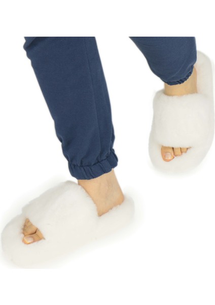 Kadın Ekstra Yumuşak Tüylü Ev Terliği 3cm