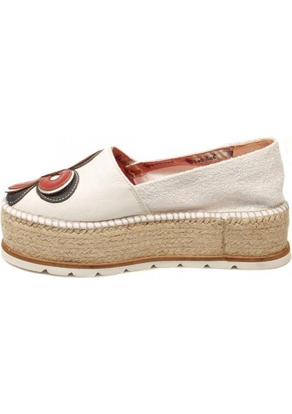 J.flor Beyaz Deri Kırmızı Çiçek Detaylı Dolgu Topuklu Hasırlı Kadın Ayakkabı modelleri