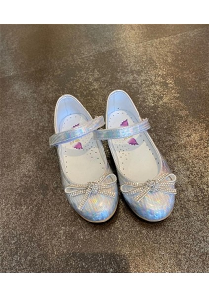 26-30 Numara Kız Çocuk Hologramlı Babet Gümüş fiyatları