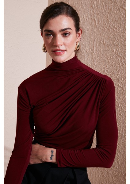 Streç Büzgü Detaylı Slim Fit Dik Yaka Bluz Bayan Bluz 669925