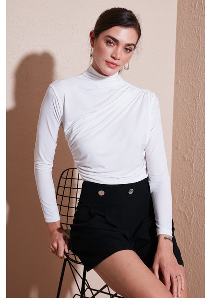 Streç Büzgü Detaylı Slim Fit Dik Yaka Bluz Bayan Bluz 669925