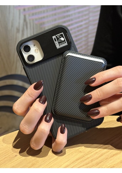 iPhone 11 Uyumlu Kamera Çerçeve Standlı Siyah Karbon Deri Cüzdanlı Kılıf
