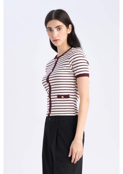 Slim Fit Dar Kesim Bisiklet Yaka Çizgili Fitilli Kaşkorse Kısa Kollu Tişört C2566AX25SP fırsatları