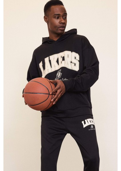Defacto Fit Nba Los Angeles Lakers Oversize Geniş Kalıp Kapüşonlu Skuba Dalgıç Kumaş Sporcu Sweatshırt D6709Ax25Sp