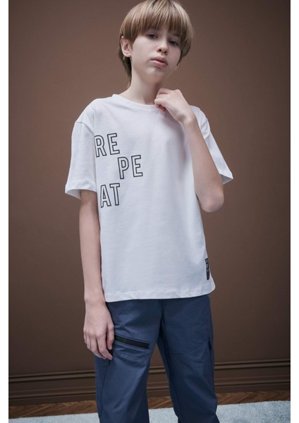 Erkek Çocuk Bisiklet Yaka Sırt Baskılı Kısa Kollu Tişört fırsatları