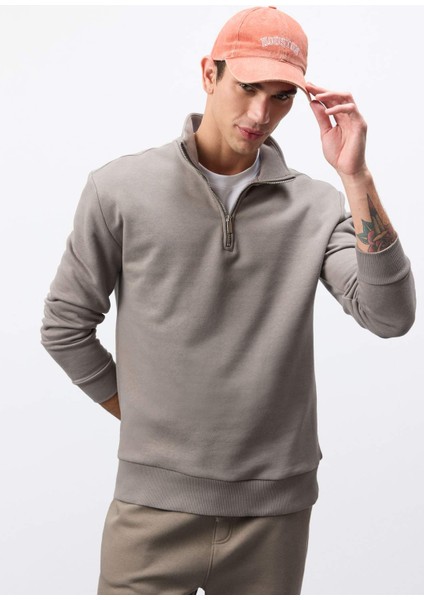 Comfort Regular Fit Rahat Kalıp Fermuarlı Dik Yaka Basic Düz Sweatshirt X7405AZ25SP modelleri