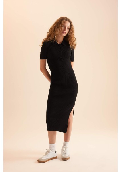 Fitted Polo Yaka Kısa Kollu Yırtmaçlı Midi Triko Elbise D4914AXNS