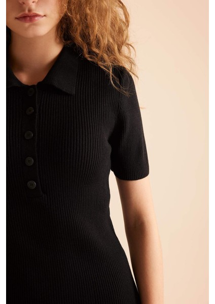 Fitted Polo Yaka Kısa Kollu Yırtmaçlı Midi Triko Elbise D4914AXNS modelleri