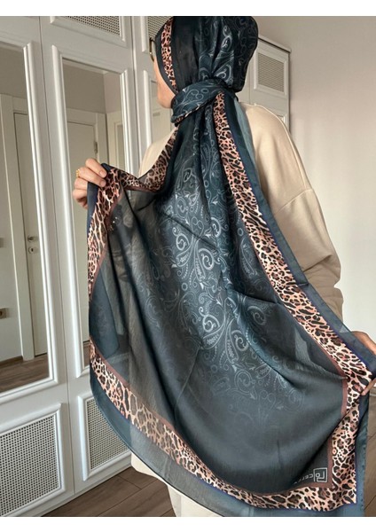 Ipek Saten Şal Zümrüt Yeşili Renk