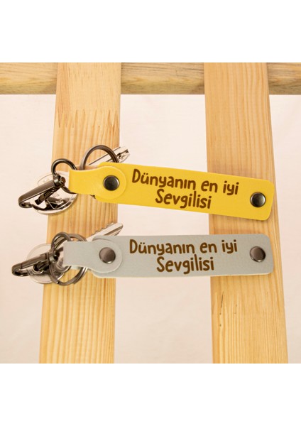 Dünyanın En Iyi Sevgilisi Yazılı Kancalı Ikili Deri Anahtarlık Seti, Sevgilinize Özel Bir Hediye fiyatları